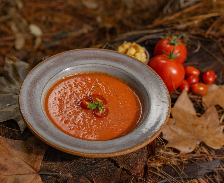 Sopa de tomates orgânicos, da chef Anouk no Loup. Foto: Divulgação