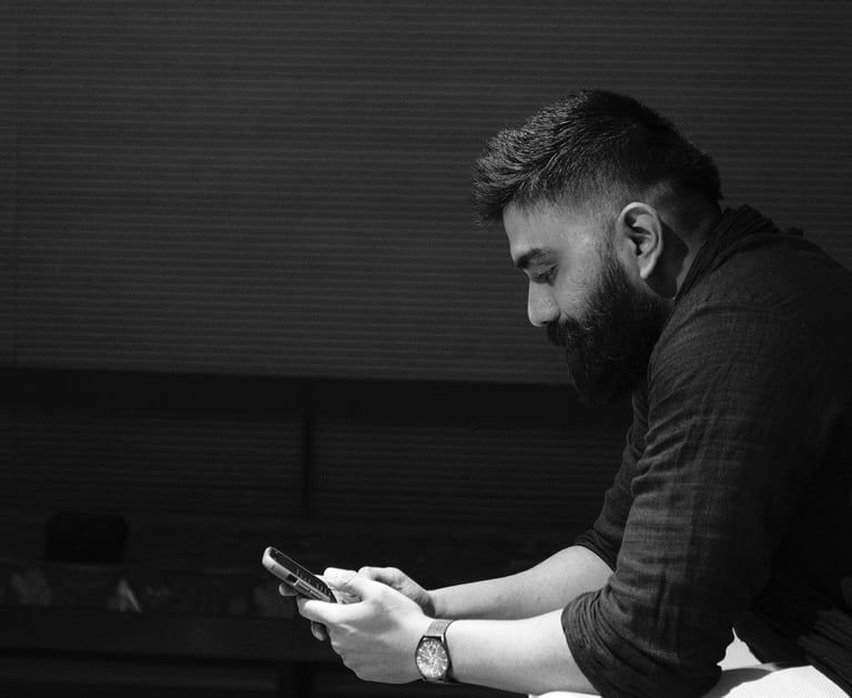 Tahir Hussain Poet Author Performing Bangalore