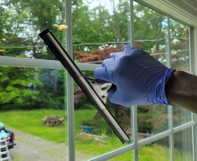 Window cleaning service in Essex County NJ