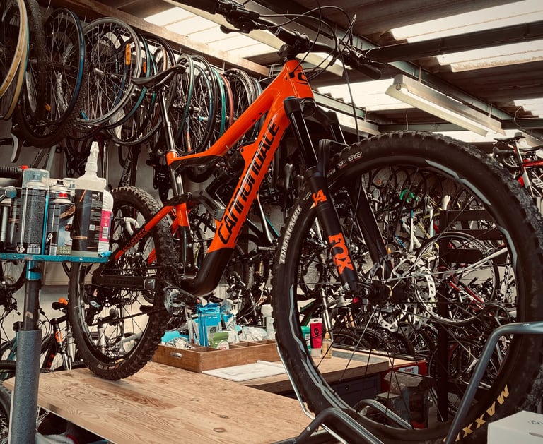 très belle photo d'un VTT de la marque Cannondale au magasin Only Bikes à Clermont-Ferrand