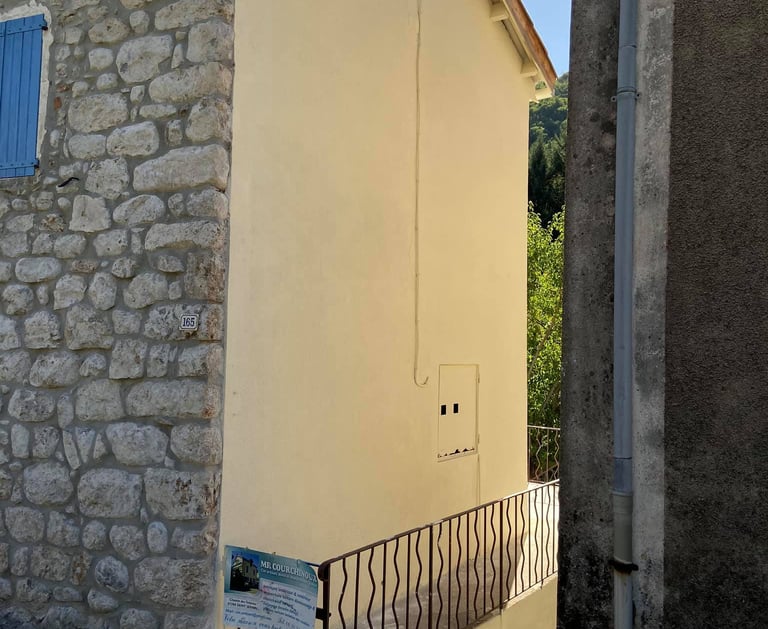 façade après rénovation propre