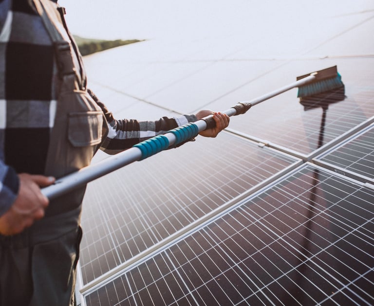 Nettoyage panneaux solaires à Namur