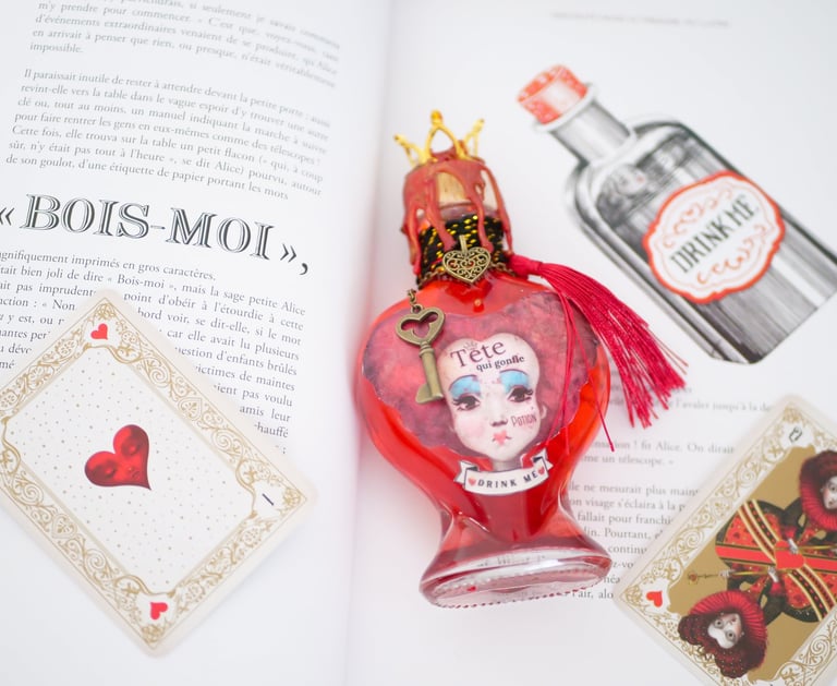 Potion Reine de Cœur Alice au Pays des Merveilles collection - Red Queen of hearts Alice wonderland