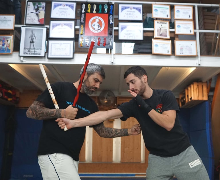 Balintawak technique frappe au corps