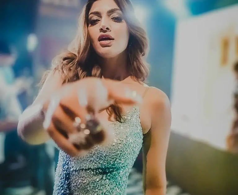 Akanksha Puri Club event with The Kabir Company