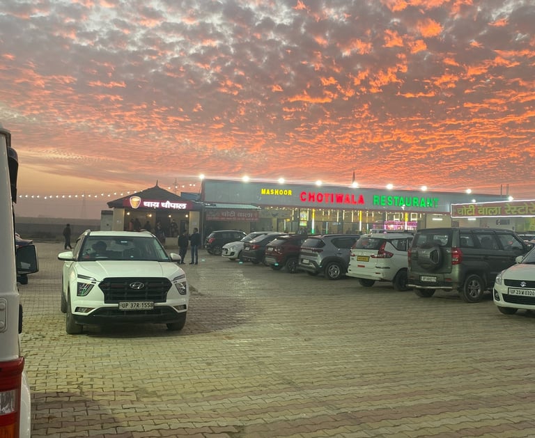 Top restaurant on NH9 Hapur for pure veg food chotiwala