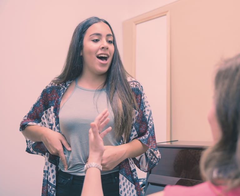 Coaching vocal entre deux femmes - - Nathalie Collet Voix Son Vibration