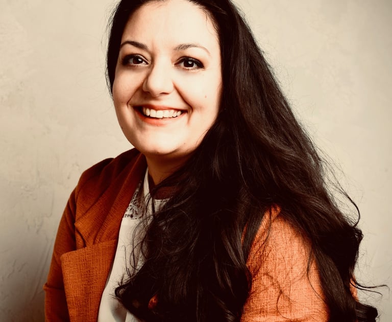 Carmela Martello Transpersonale & Traumasensible Kunsttherapeutin | Schwangerschaftsbegleiterin | Kinderwunsch-Coach