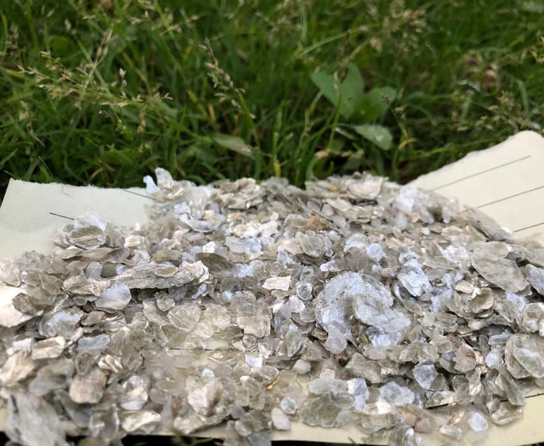 Source premium muscovite mica for electronics, cosmetics, and construction