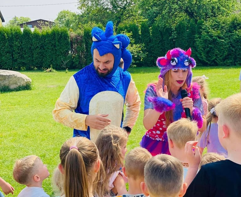 personažai išleistuvėms