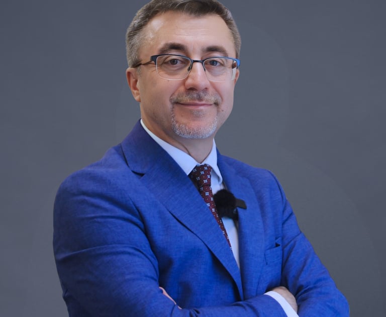 الدكتور زياد الجيعان في مركز بون كير لجراحة اليوم الواحد في أبوظبي