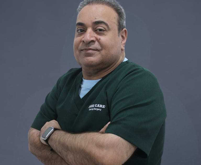 الدكتور عاطف شاكر في مركز بون كير لجراحة اليوم الواحد في أبوظبي