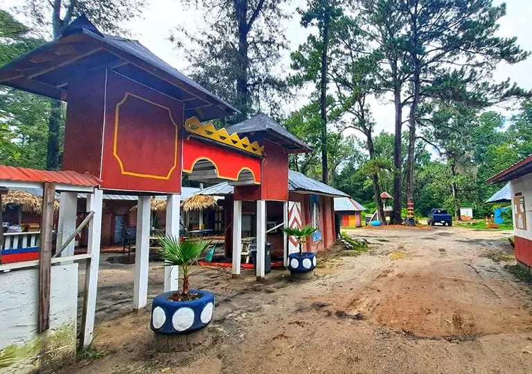 Market Bazar at Oyotunji African kingdom
