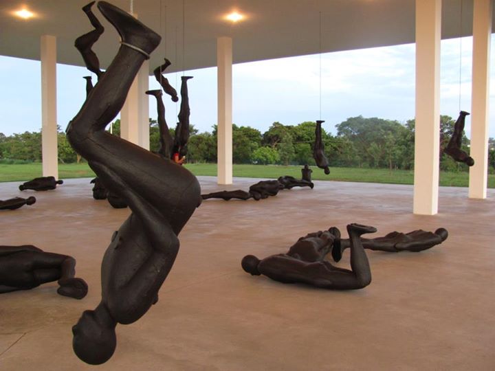 Exposição Corpos Presentes do artista britânico Antony Gormley