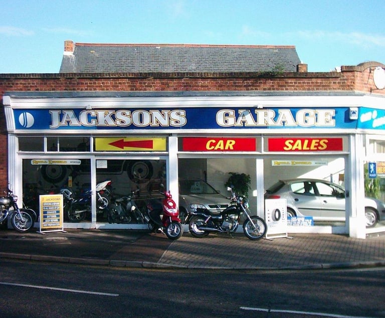 Jacksons Garage and Car Sales Knebworth supporting Woolyfest Woolmer Green