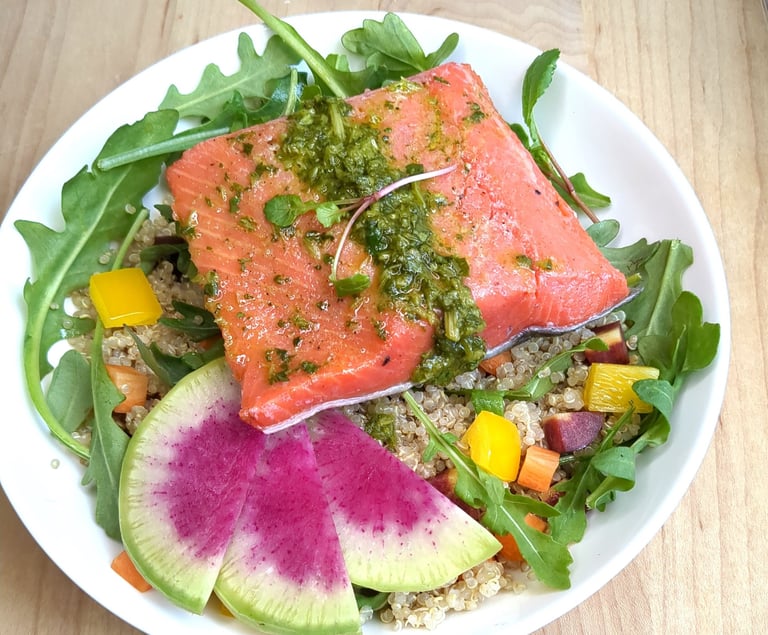 wild salmon quinoa salad Healthy personal chef retreats weekly meal prep portland oregon meal plan