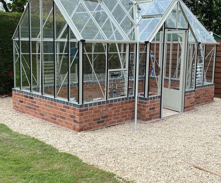 Robinsons Rushby Dwarf Wall