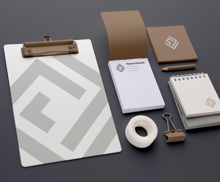 Logo TD Consulting sur différents supports de papeterie