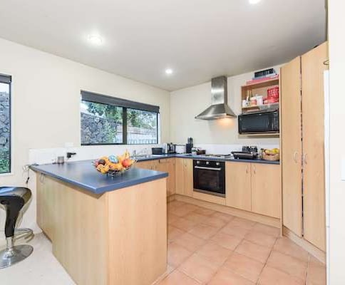 Kitchen renovation before photo - Revive Builders - East Auckland