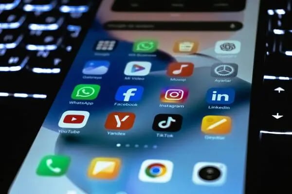 Creonova Labs - Marketing & Growth