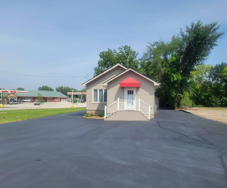 seal-coating-project-at-cokato-mn-business.jpg