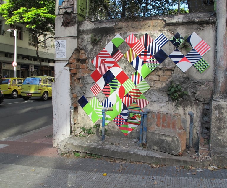 Muda Coletivo (RJ), conhecido por criar murais 