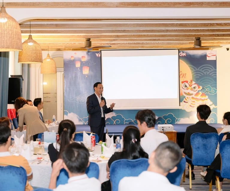 hội thảo khách hàng bảo hiểm tại Đà Nẵng cùng tư vấn viên MDRT Nguyễn Nam Thùy