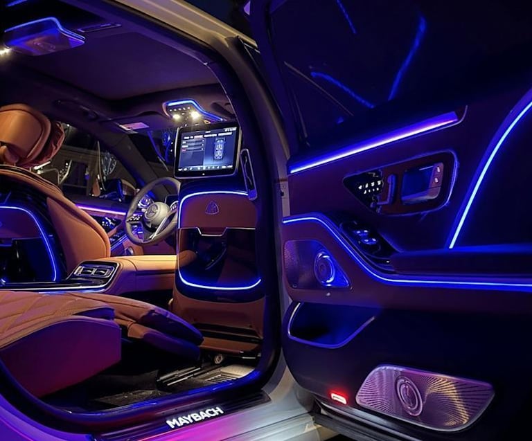 Mercedes Maybach chauffeur Toronto premium luxury sedan