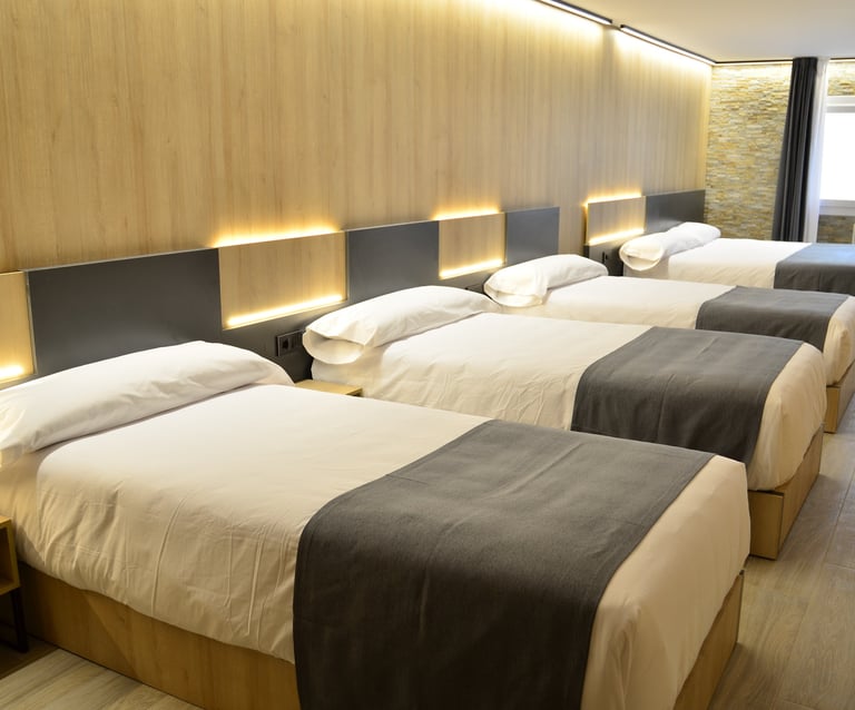 Habitacion cuádruple hotel Catanies en el Pas de la Casa
