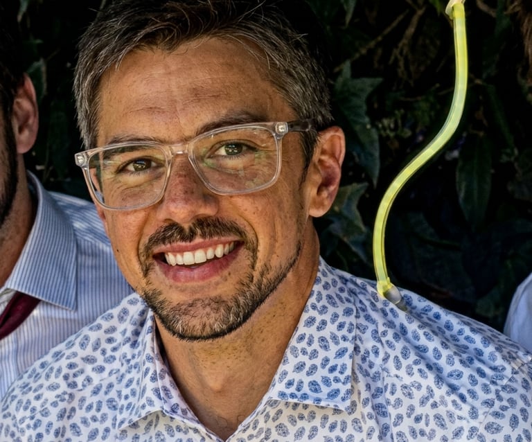 Foto do representante do escritório Victor Marcon