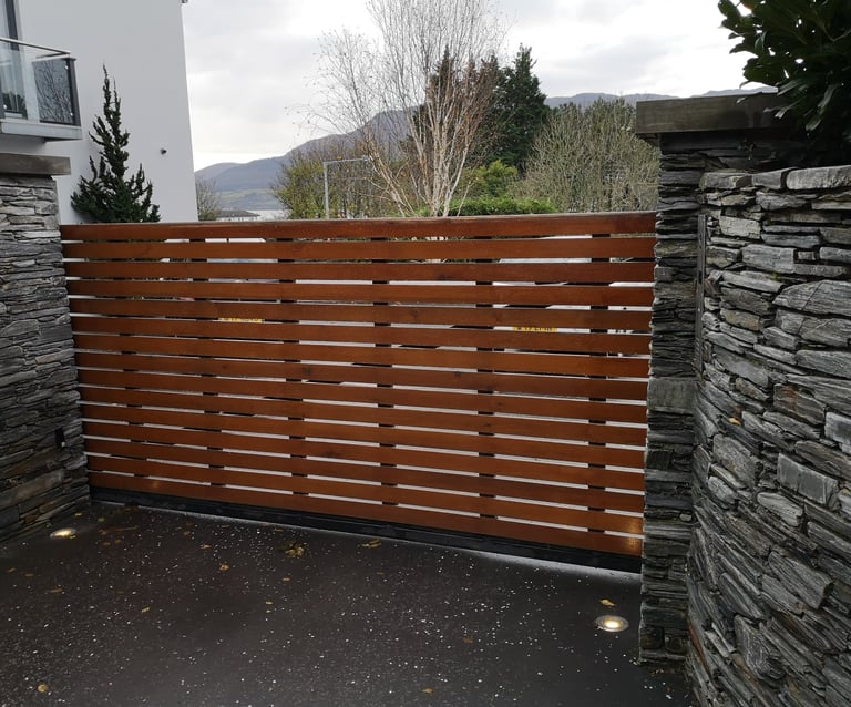 Electric gates in Northern Ireland. Northern Ireland automatic gate comoany