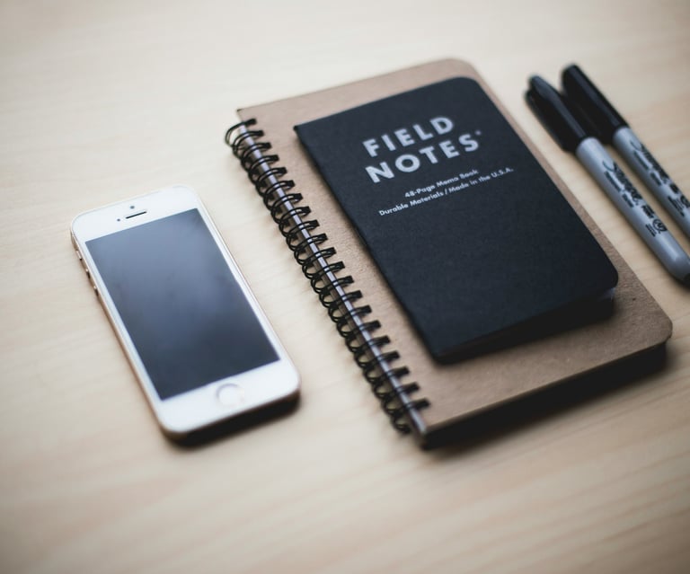 Roadmap de 30, 60 y 90 días de un CMO fraccional con entregables y métricas