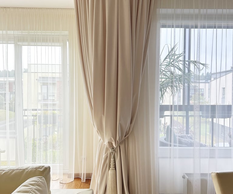 kolona iš užuolaidų