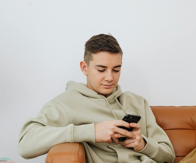 Teen-phone-ChildParent.care