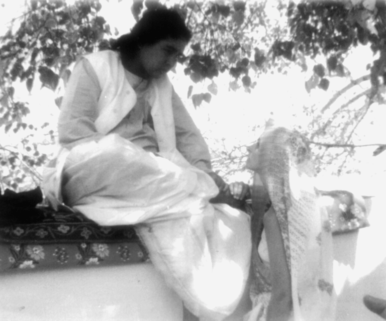 Shri Babaji e Gora Devi