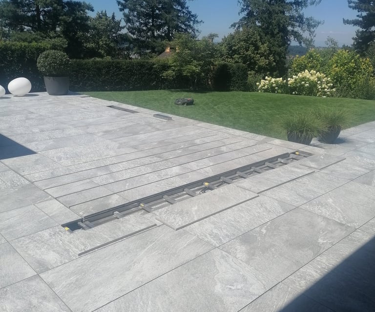 Aménagez vos extérieurs avec un carreleur à Saint-Louis