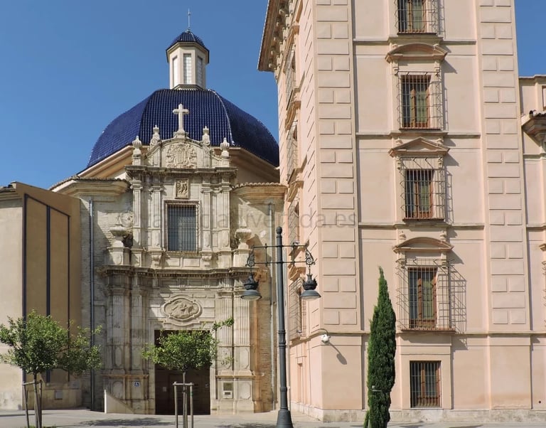 Facade of the Museum of Fine Arts of Valencia