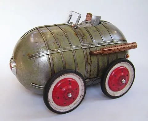 Found object spaceship sculpture named Commando by artist Tal Avitzur, image 1.
