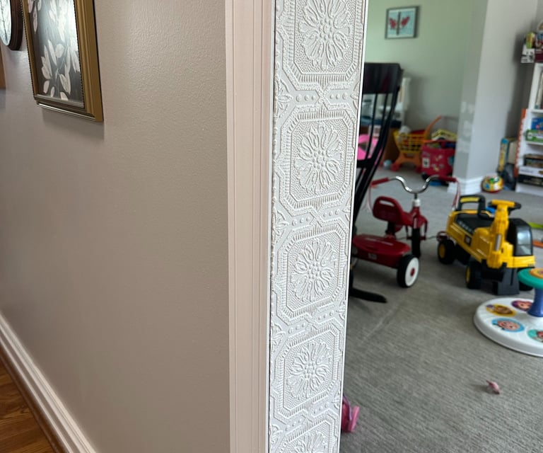 archway-textured-wallpaper-molding-before-after