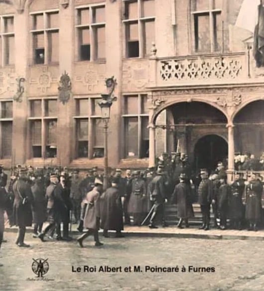 Le roi Albert 1er et Poincaré à Furnes.