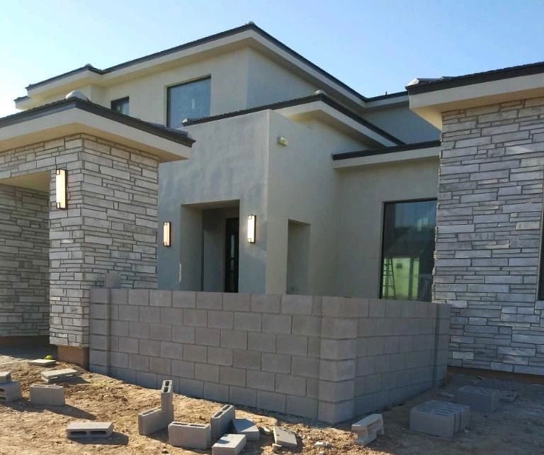 Courtyard/Patio Wall