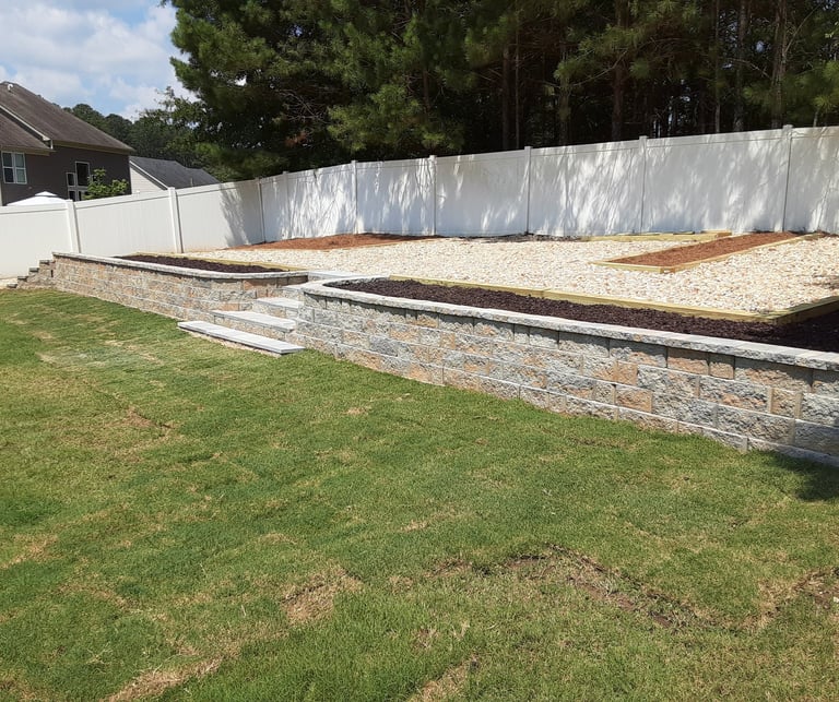 retaining wall built by Carrollton Retaining Walls