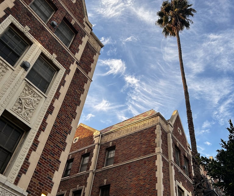 Los Angeles CA, 90036 Historic building the I Am One Tarot location