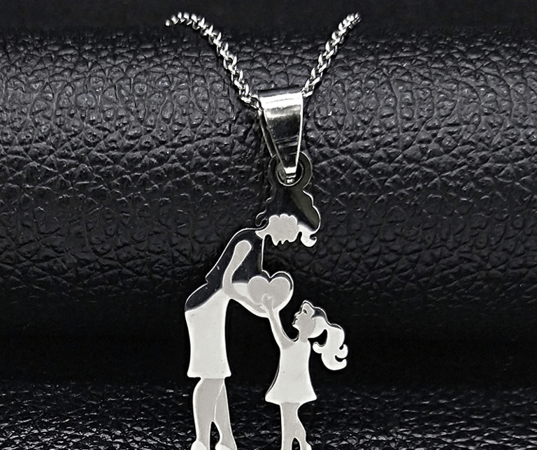 Collier argent fête des grands mères