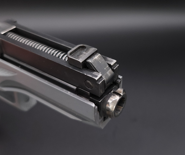 Verzögerungshebel und Mündung der Rideout Arsenal Dragon