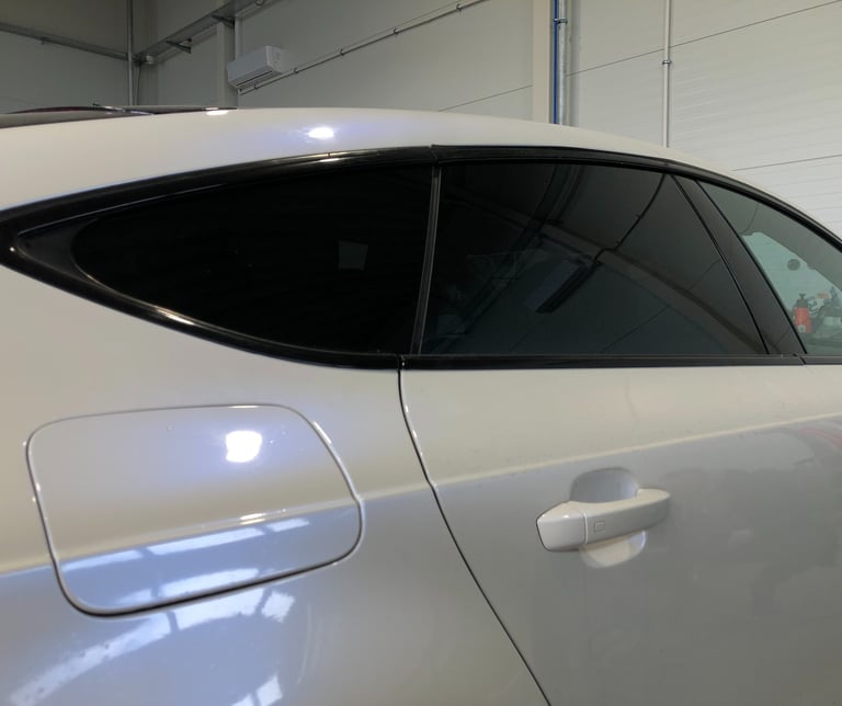 Automobilių stiklų tonavimas  Kaunas kaina