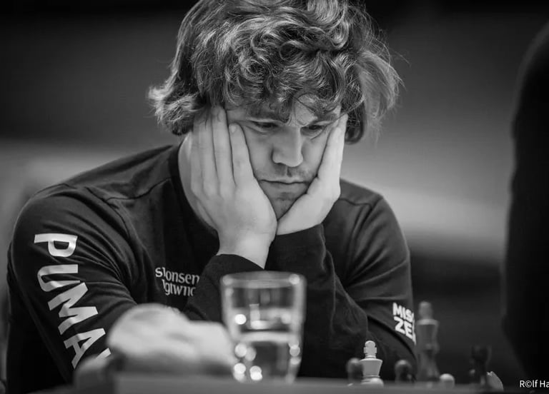 "End of an era" as Carlsen leads Offerspill to first title. Magnus Carlsen. Norwegian League 2023.