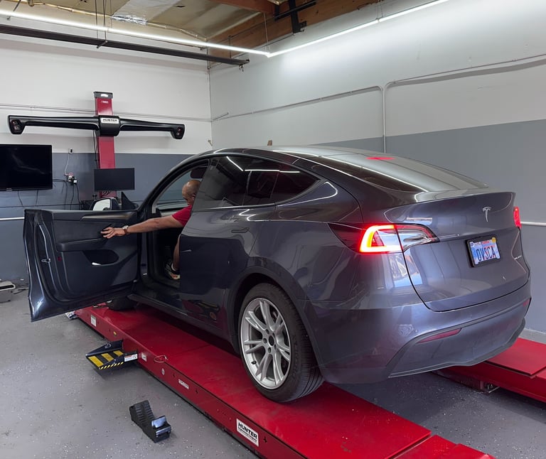4 wheel alignment Tesla