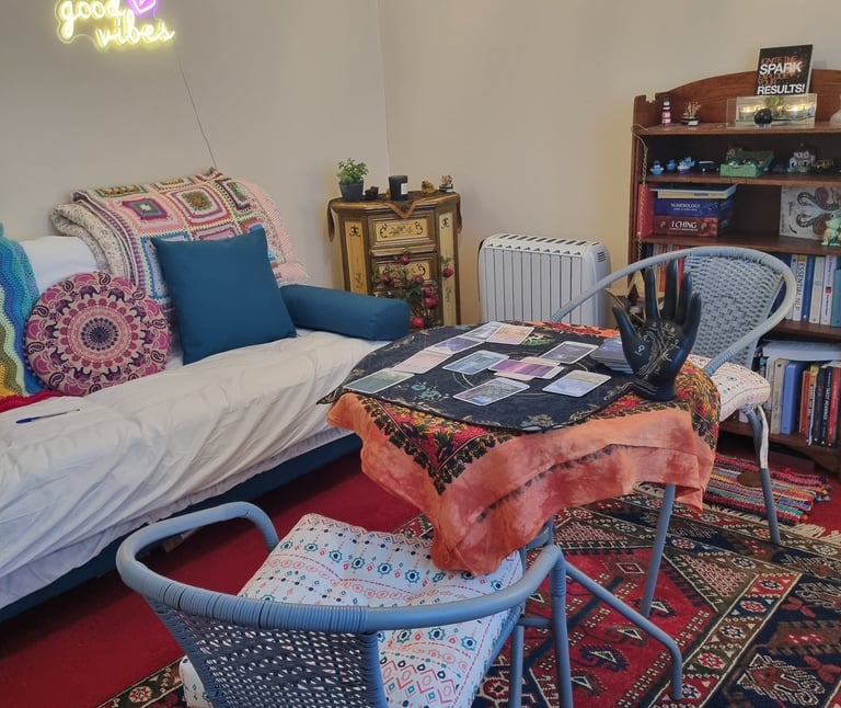 That Wise olf dude, palm and tarot reading room in rudheath, northwich