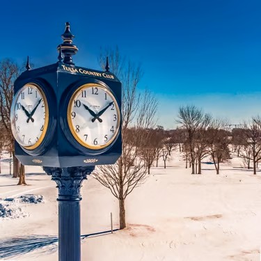 King https://www.streetclockdepot.com